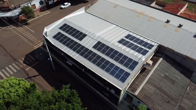 Obras realizadas 6 Usina solar comercial de 29,28 kWp em Mandaguaçu, PR, instalada pela S2V Engenharia